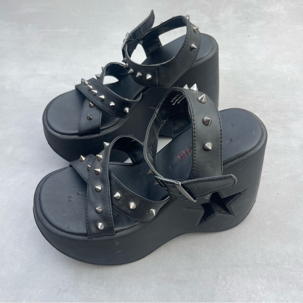 Demonia Dynamite 02 Platform Sandals - Picture 5 of 6